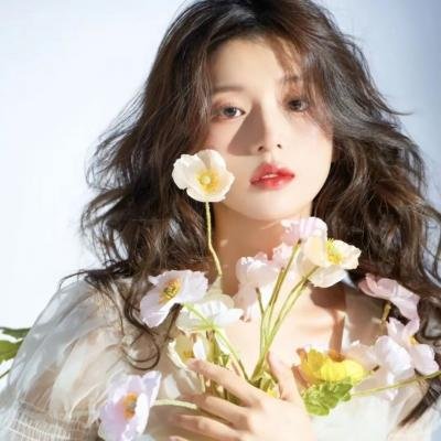 高山上的热气球